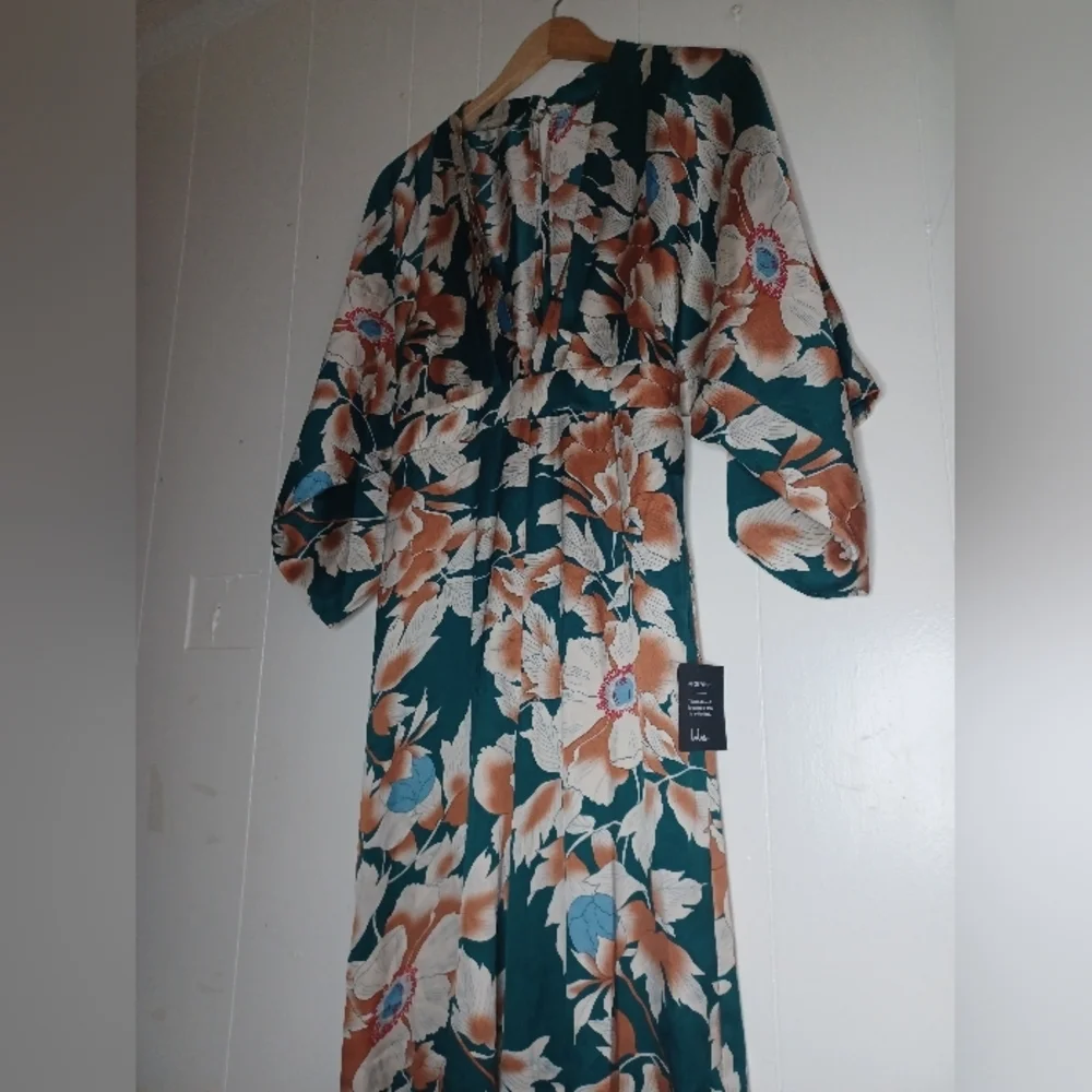 Lulu's Teal and Cream Floral Long Sleeve Dress